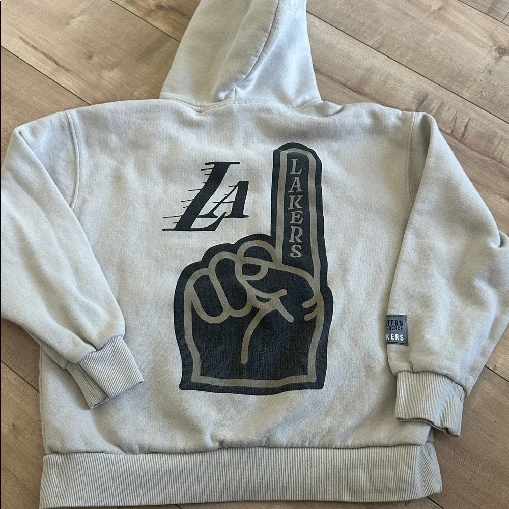 4/$25 Zara Cream NBA Los Angeles Lakers Hoodie Kids Sz 11-12